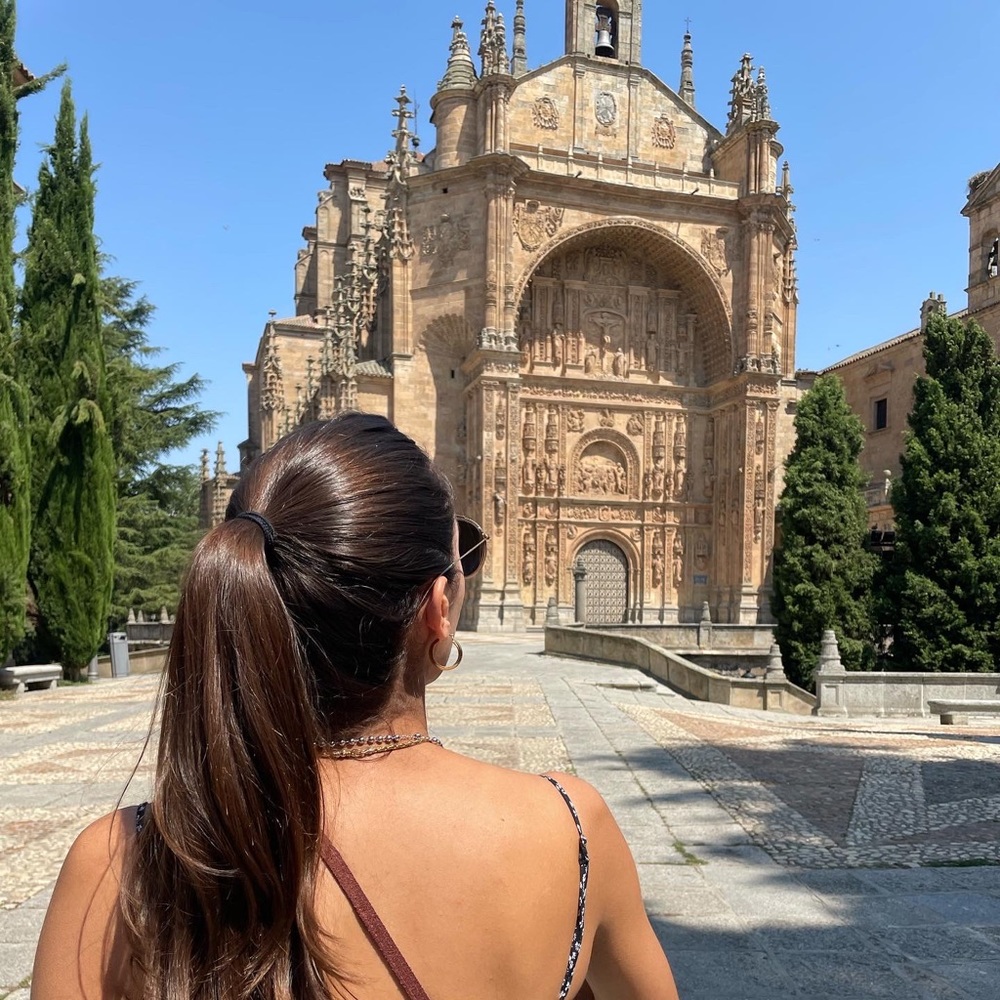 Meet your Posher, Felicity